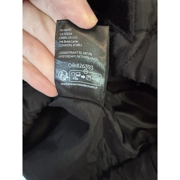 Free people Quinn Black Floral Embroidered Quilted Jacket S NWT $198 - Picture 16 of 16